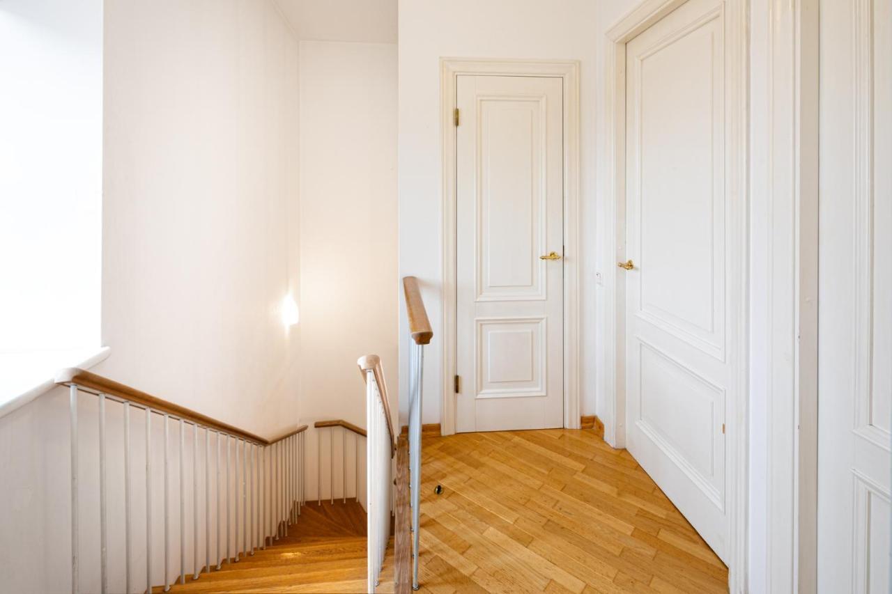 Old Riga Two Floor Palasta Loft Apartment With River View المظهر الخارجي الصورة