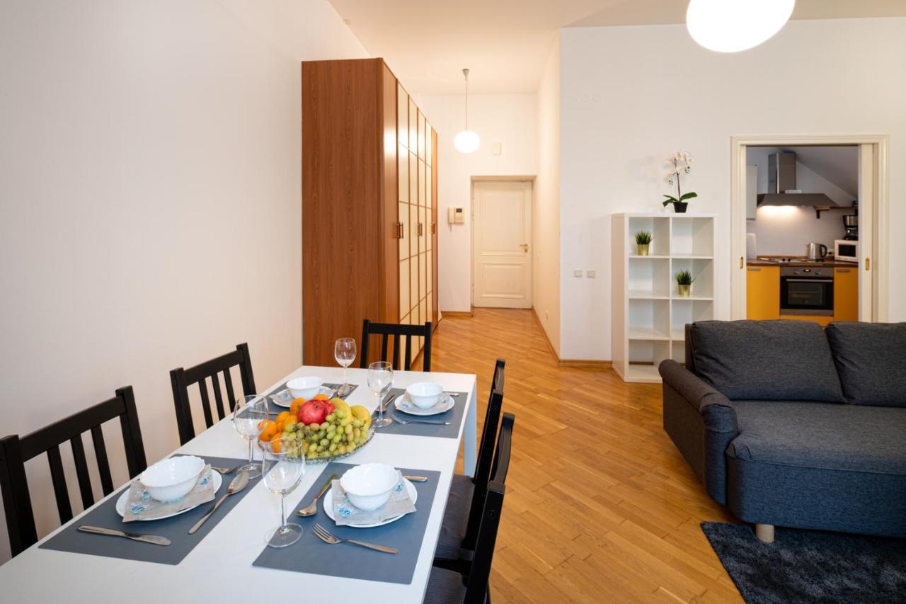 Old Riga Two Floor Palasta Loft Apartment With River View المظهر الخارجي الصورة